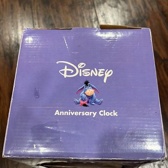 Vintage NEW IN open BOX DISNEY ANNIVERSARY CLOCK/EEYORE! Collectible - Picture 5 of 8